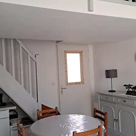 Hébergement de vacances Maison Familiale Avec Terrasse Près De La - Fr-1-323-484 Saint-Jean-de-Monts
