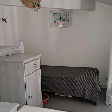 Maison Familiale Avec Terrasse Près De La - Fr-1-323-484 Hébergement de vacances *